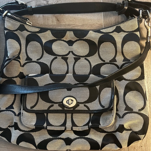 Coach Handbag - Picture 11 of 11